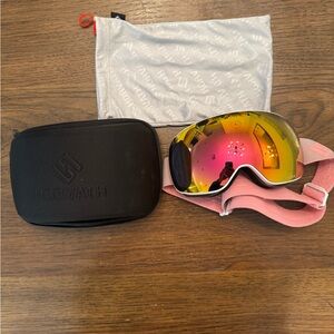 Pink and Gold Women's Ski Goggles